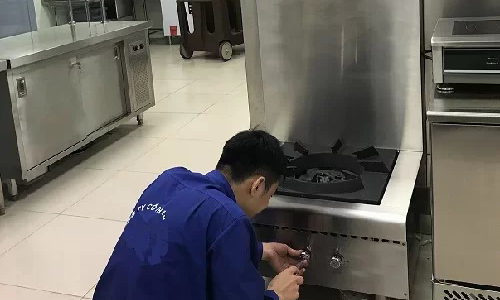Các lỗi hỏng khi sử dụng bếp công nghiệp và cách khắc phục